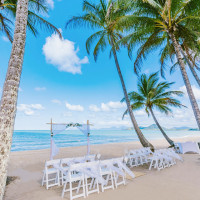 カップル往復航空券代相当プレゼント!ビーチウェディング プラン