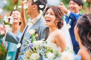 旅行と挙式は一緒に手配できる!