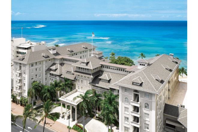 おもてなしにこだわるおふたりが選ぶ名門ホテル内チャペルの魅力