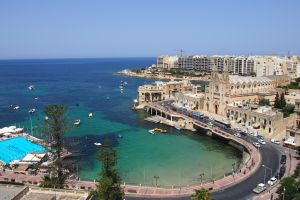 オフシーズン無し! 年間通して挙式OK