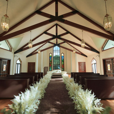 レトロモダンなアロハ・ケ・アクア・チャペル