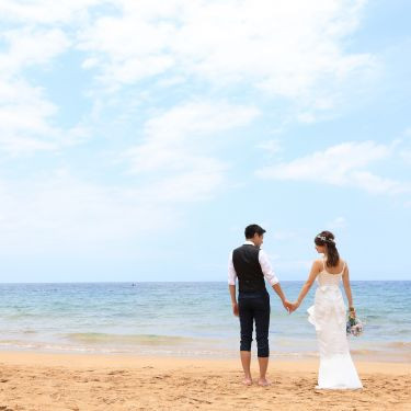 ホテル前のビーチでゲスト一緒にフォトツアー