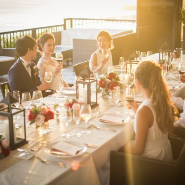 ワイキキの美しい夕暮れ。特別なひとときを演出するサンセットパーティー