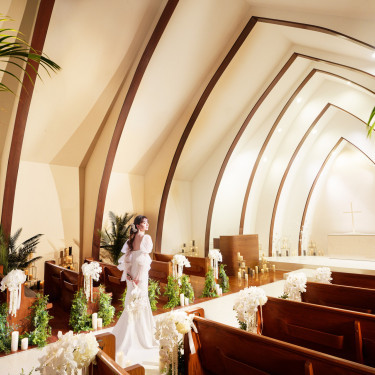 大自然に見守られたチャペルで愛を誓う人気の邸宅ウェディング