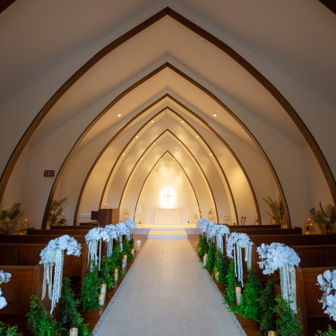 よりラグジュアリーな会場へとリニューアルオープン