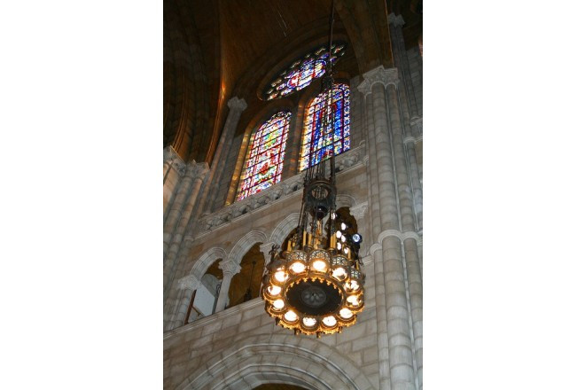 ロックフェラー家の資産を背景に建てられたマンハッタン最大級の教会です。