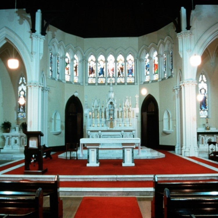 【希少】セントジョン ザ ディヴァイン大聖堂 ステンドグラス チェーン付 希少】セントジョン ザ ディヴァイン大聖堂 ステンドグラス