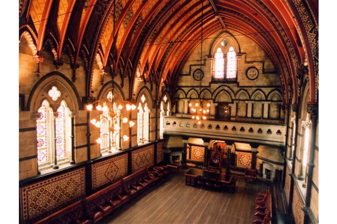 ビクトリア朝様式の最高傑作といわれる素晴らしい室内装飾