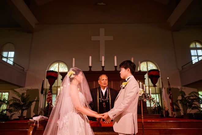 かつて「アリイ(王族)の教会」と呼ばれた歴史ある教会でのセレモニー