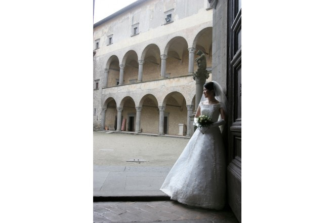 中世の雰囲気満点のパティオでの写真撮影