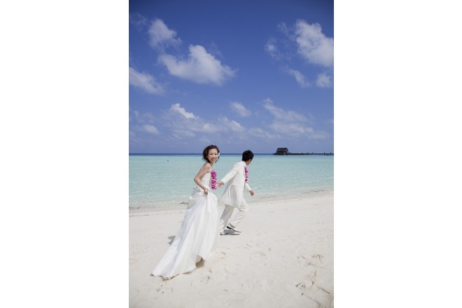 美しい海を思いっきり楽しめる憧れのモルディブ挙式!