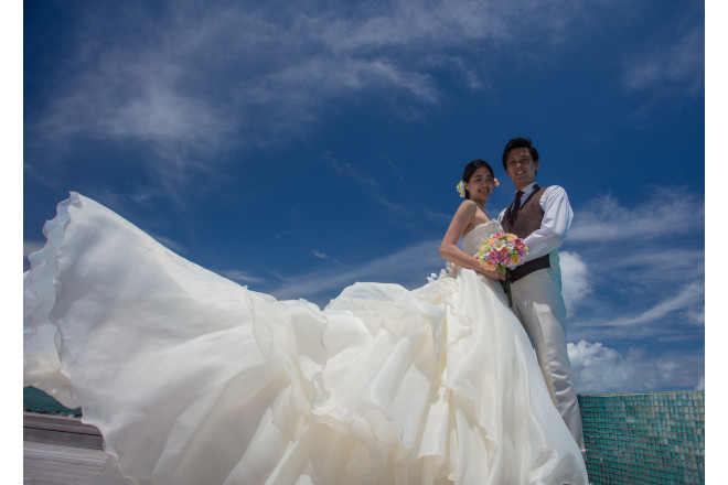 インド洋に浮かぶ小さな珊瑚礁の島、「バロス モルディブ」は太陽に輝く白砂のビーチに囲まれた、極上のハウスリーフを持つリゾートアイランド。