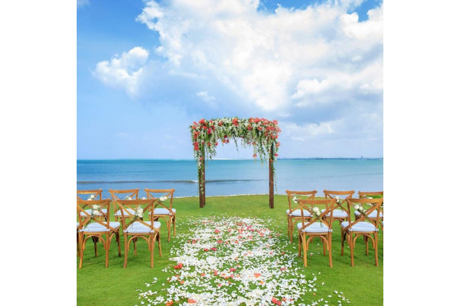 プライベートで贅沢なガーデンウェディング