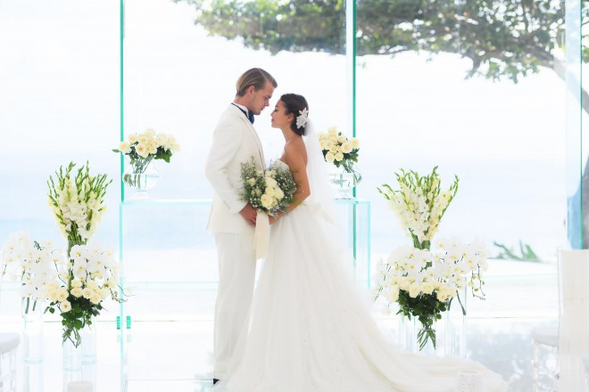 ガラスの宮殿のようなロマンティックチャペル