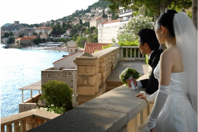 世界遺産に指定されている町並みをバックにしたフォトツアーも楽しみ。