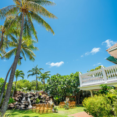 コロニアルスタイルのゲストハウスでお招きした大切な方々をおもてなし