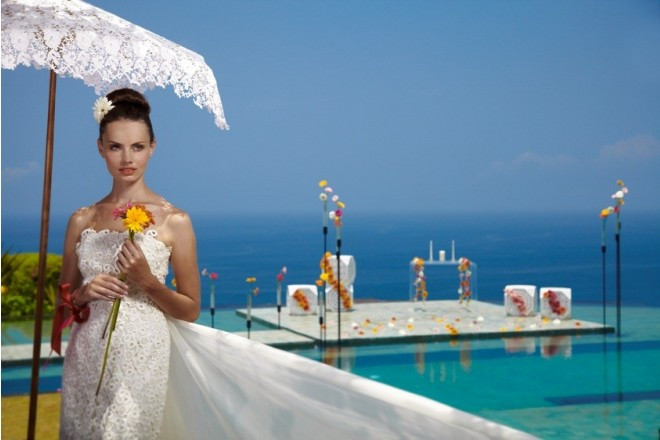 ティルタ・ルフールで叶う新スタイルのウォーターウエディング。