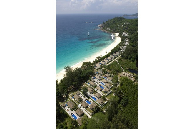 インド洋の壮大な景色を見下ろせるマヘ島の南西部沿岸にあるバンヤンツリー・セイシェル。