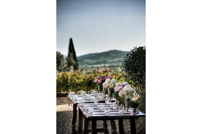 空間を自由に使ってスタイリッシュなセンスが光るパーティを。