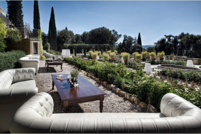 セレブリティ気分で新郎新婦もゲストもゆったりとくつろぐことが出来る。