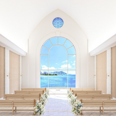 洗練された光り輝く白亜のナウパカチャペル