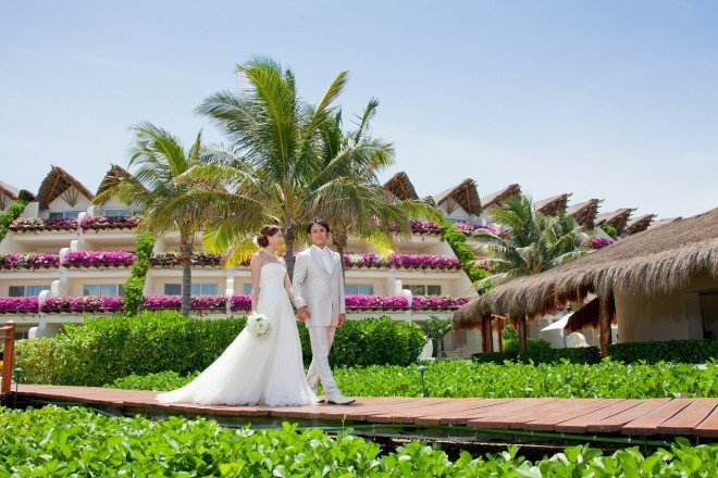 スタイリッシュな非日常空間でのフォトツアーも楽しめます。