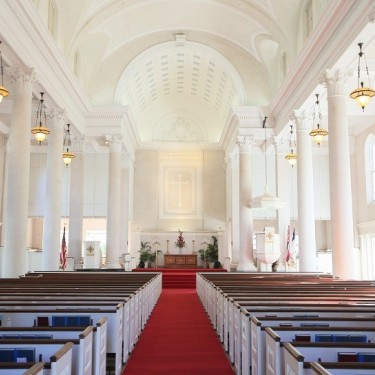 憧れのウエディングが叶う白亜の大聖堂