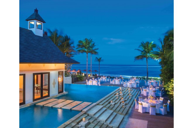 人数の多いパーティもセントレジスバリなら素敵