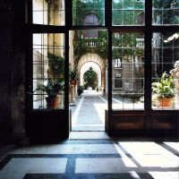 バウアーホテル