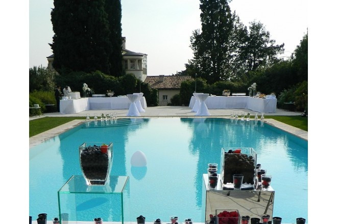 アーティスティックな感性が漲ったモダンテイストの空間。