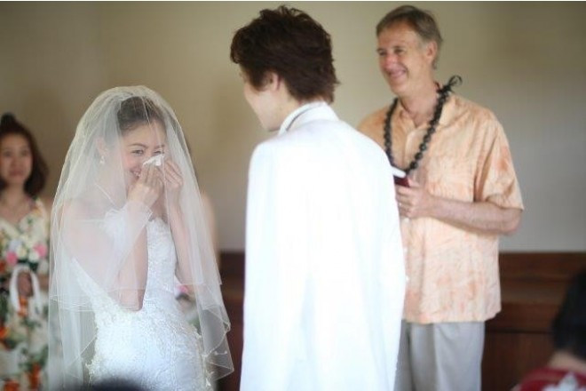 アットホームなチャペルだからこそ、
一人一人の想いが伝わるウェディングに・・・・・