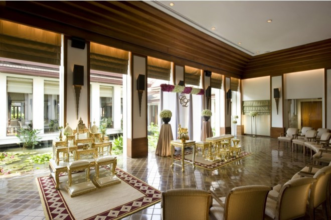 古代王朝の黄金期の姿を再現した、ゴージャスな空間にときめく。