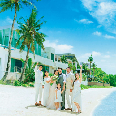 ビーチとガーデンふたつのロケーションを楽しめる贅沢な会場