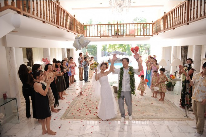 高級住宅地カハラ地区にそびえたつ邸宅。