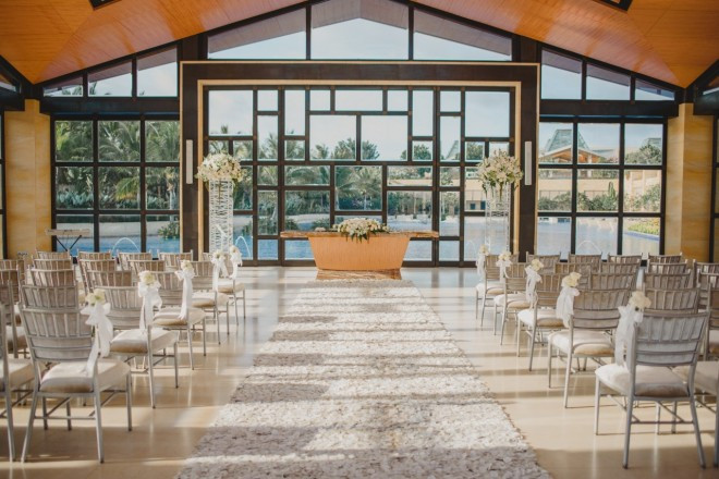 インドネシア語で『高貴』を意味する『ムリア』贅を極めた6つ星リゾートで、特別な一日を