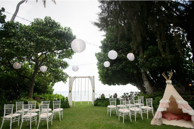 海辺の邸宅。ガーデンでふたりが思い描くイメージのウエディングを実現させて!(RealWeddings)