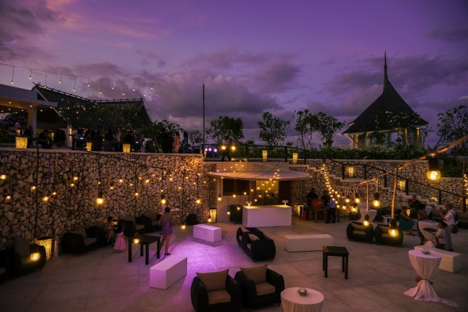 挙式の後はおもいっきり楽しむレセプションパーティ