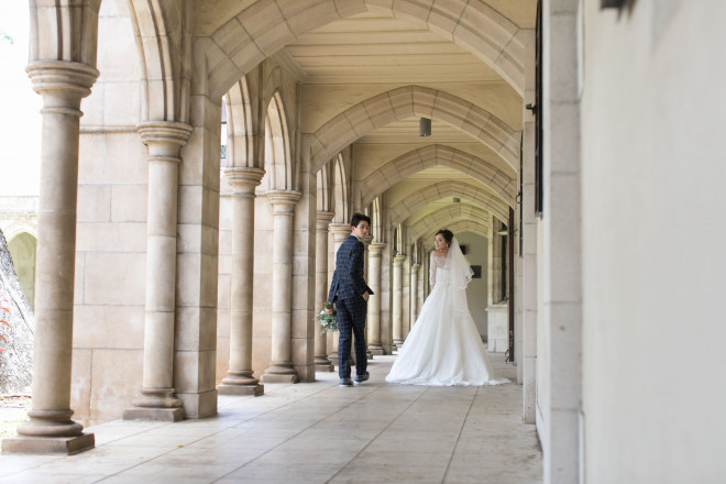 ドラマティックな回廊は映画のワンシーンのよう。