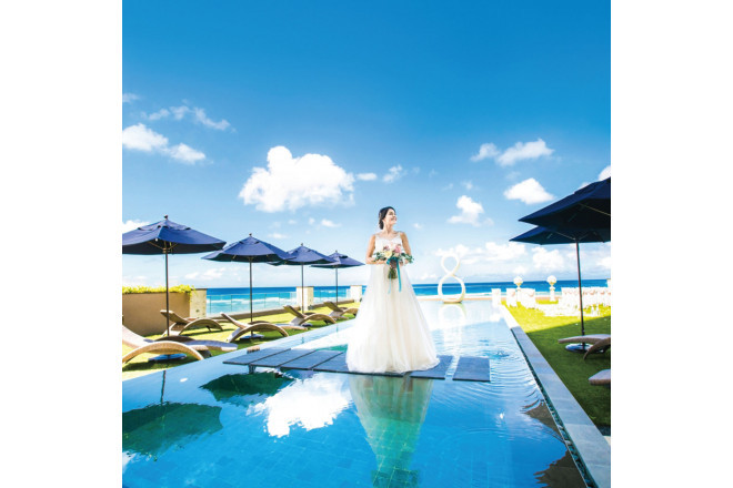 美しいタモン湾に面した5つ星ホテル内で叶う!贅沢な寛ぎに満ちたプライベートヴィラウェディング