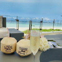 アールイズ・ウエディング