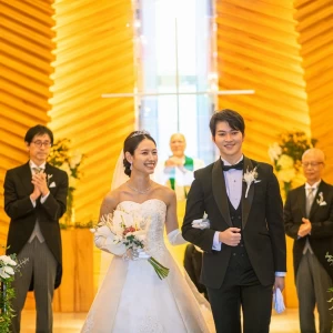 温かい雰囲気の中で想い出に残る結婚式を