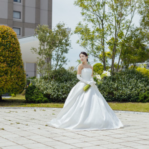 リニューアルしたガーデンでは四季折々の花々を楽しめます|ロイヤルパインズホテル浦和の写真(47619848)