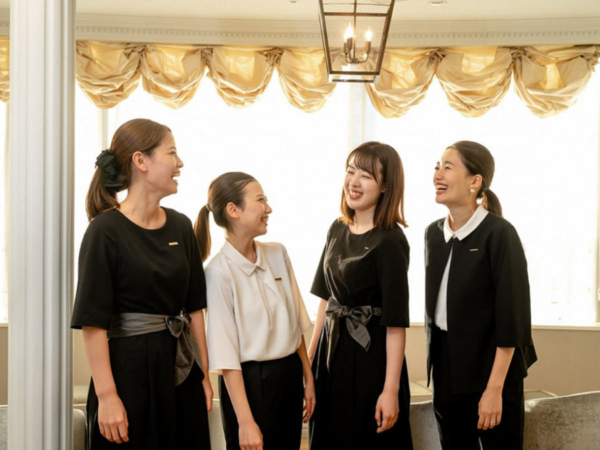 上質ホテルで叶える憧れW
街と共に人生に寄り添えるホテル
笑顔になれる結婚式を
