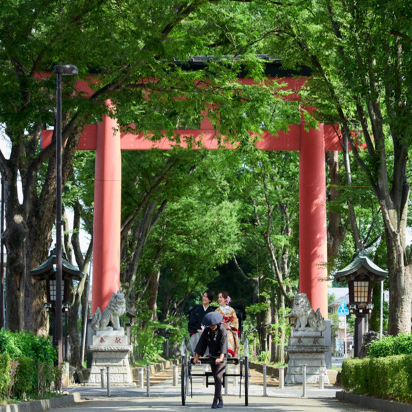 氷川参道を人力車で