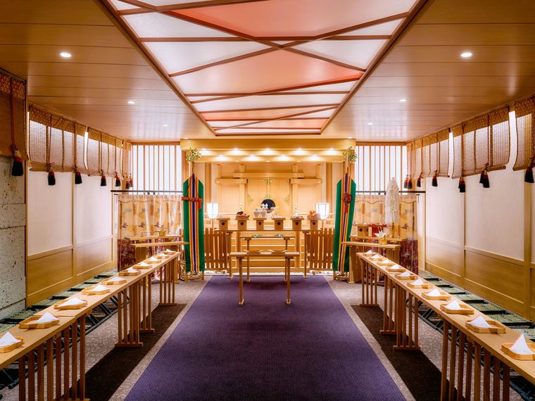 縁結びの神様として名高い 出雲大社の本格神殿