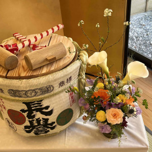 大人気の鏡開きを更に華やかに装花で演出！|龍城神社の写真(22557402)