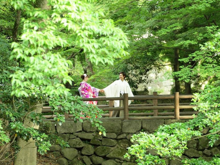 四季折々の風景を感じられる岡崎公園のロケーション