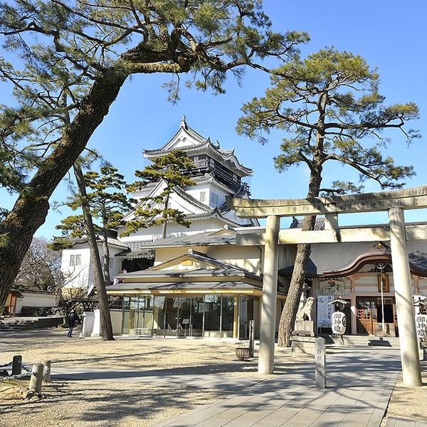 岡崎公園内にある境内地 岡崎城すぐ東側にある披露宴会場|龍城神社の写真(707495)