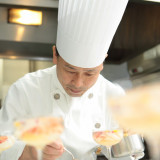 ホテル料理長が手掛ける婚礼コース料理。
シェフのこだわりがゲストをおもてなしいたします。