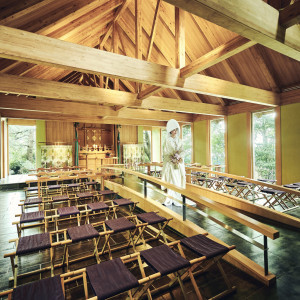神殿「杜と海の社」。木造建築の神殿にて、本格的な神前式を。|GAMAGORI CLASSIC HOTEL（蒲郡クラシックホテル）の写真(48016173)
